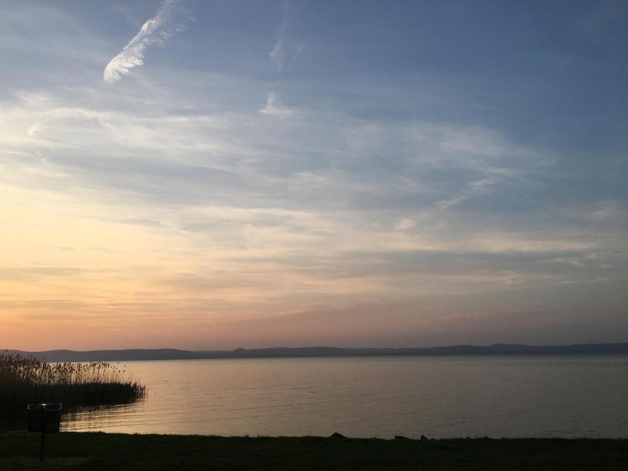 Beach Resident Balatonszárszó Exteriér fotografie